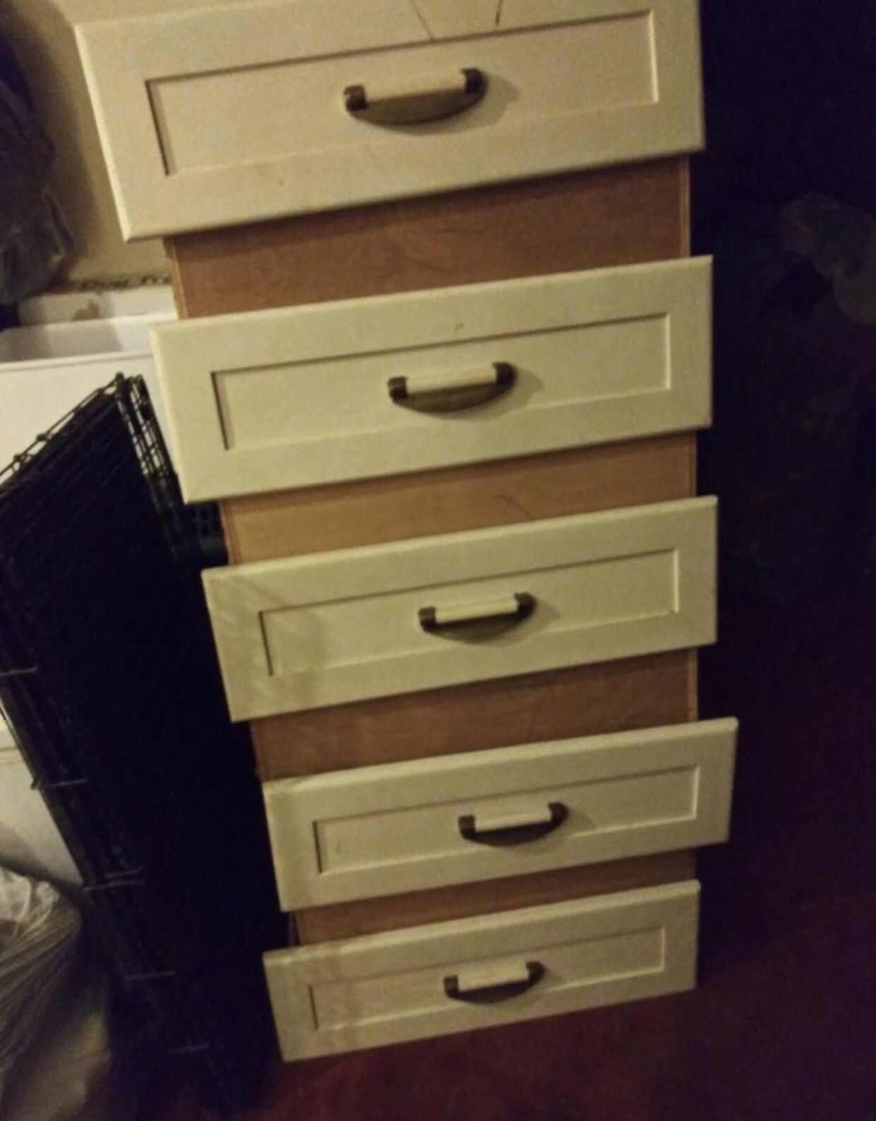 FREE DRESSER 9 drawers (nothing wrong - ask for address if you’re really coming)