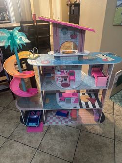 LOL doll house