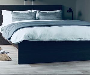 King bed frame, rack, & mattress