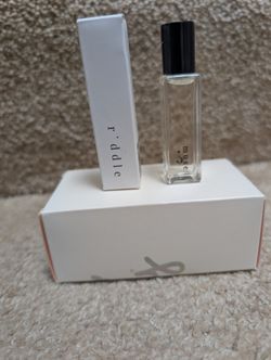 Riddle Muse Pheromone Roll-on fragrance oil - 8 mL - Brand new, Unused