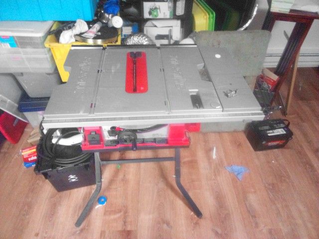 Skill Table Saw