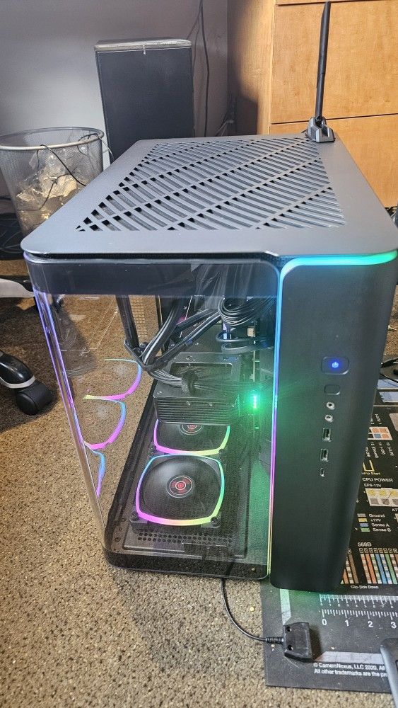 *NEW* AMD Ryzen 7 9800X3D Gaming PC - RTX 5080 + 2TB Gen4x4 NVMe + 32GB RAM