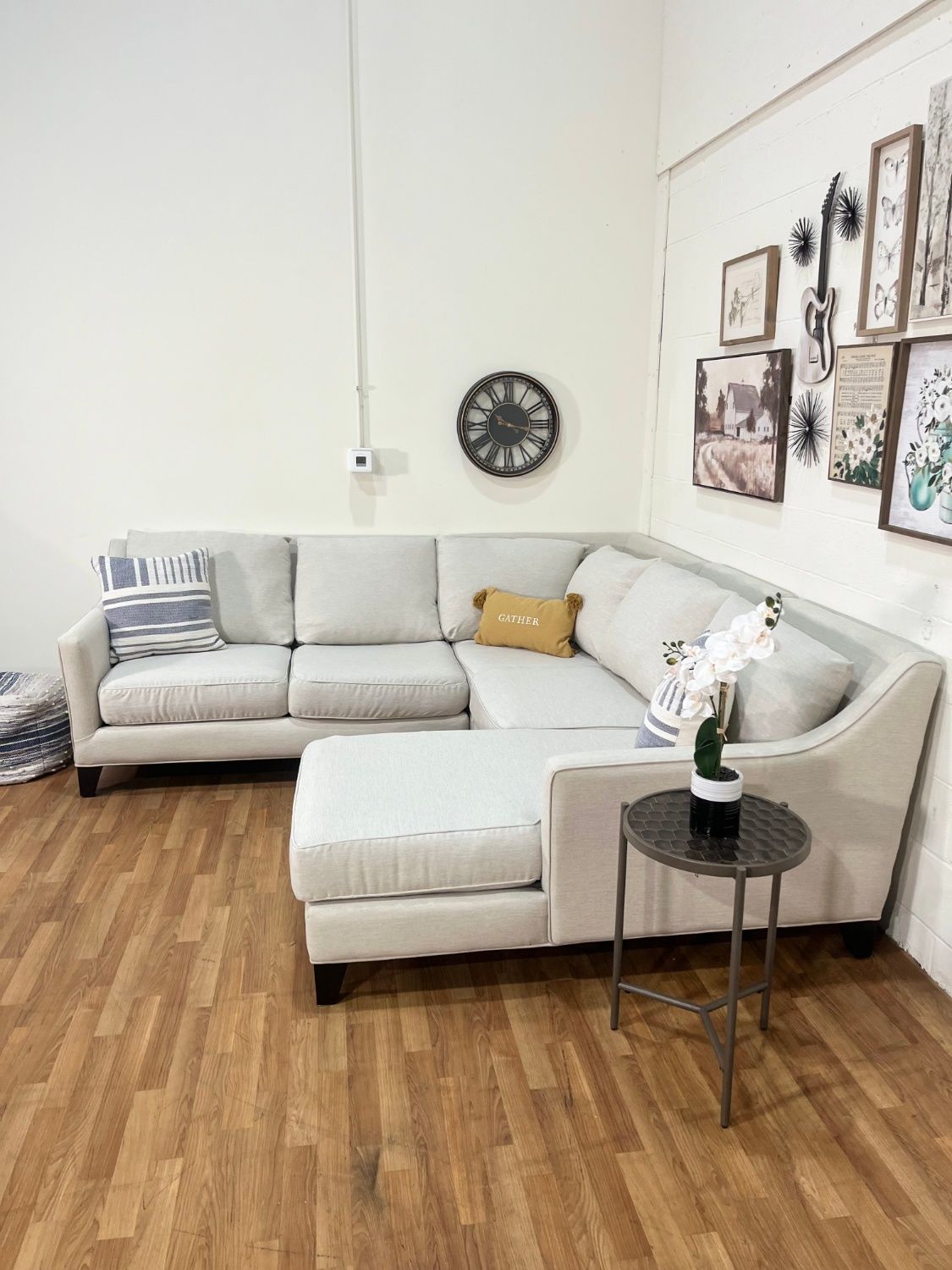 Gray U-Shape Sectional Couch | Free Delivery! ๐