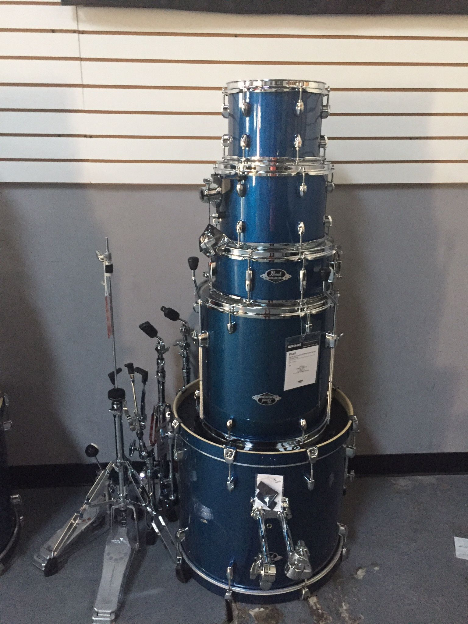 Peal Expert Drum Set