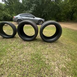 (Pair of tires) Lexani LX-Twenty 335/30ZR20