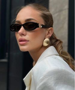 GUCCI HAILEY SUNGLASSES