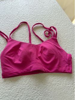 Lululemon sports bra