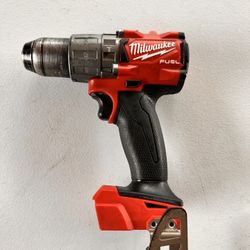 📌Milwaukee M18 FUEL 18V Lithium-Ion Brushless Cordless 1/2 in. Hammer Drill/Driver (Tool-Only) PRECIO FIRME 👉$70
