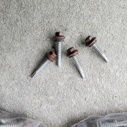 1   1/4" Self Drilling Screws (Color Brown)