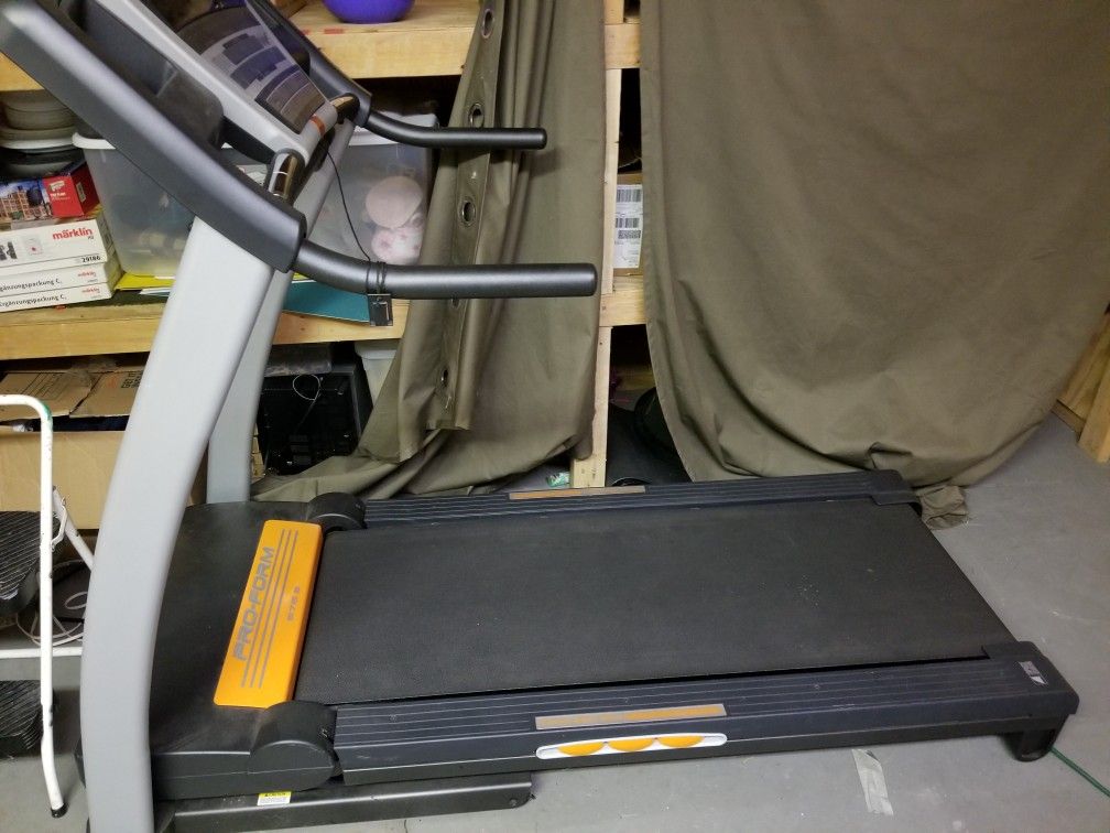 Proform 675e treadmill hotsell