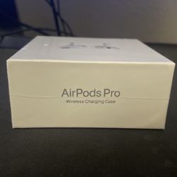 Airpods Pro (1st generation) with Wireless Charging Case