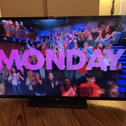 Philips 55” (NOT SMART) 4K With Universal Remote Control $100 Firm On Price