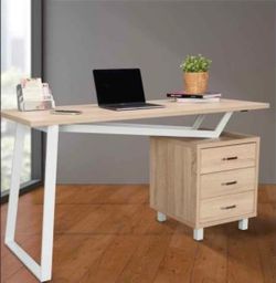 Modern Light Oak and White Metal Desk (Comes with FREE DESK CHAIR