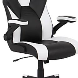 GAMING CHAIR OPEN BOX NEVER USED MAKE OFFER $$