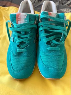 *NEW* NEW BALANCE 574: SIZE 10
