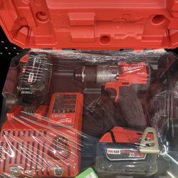 Milwaukee Tool Cordless Drill Set 