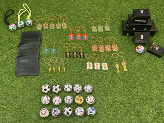 ⚽🏆 FIFA World Cup 2026 Keychains, Wallets & Collectibles 🌎🔥 MEXICO 🇲🇽 USA 🇺🇸 CANADA 🇨🇦