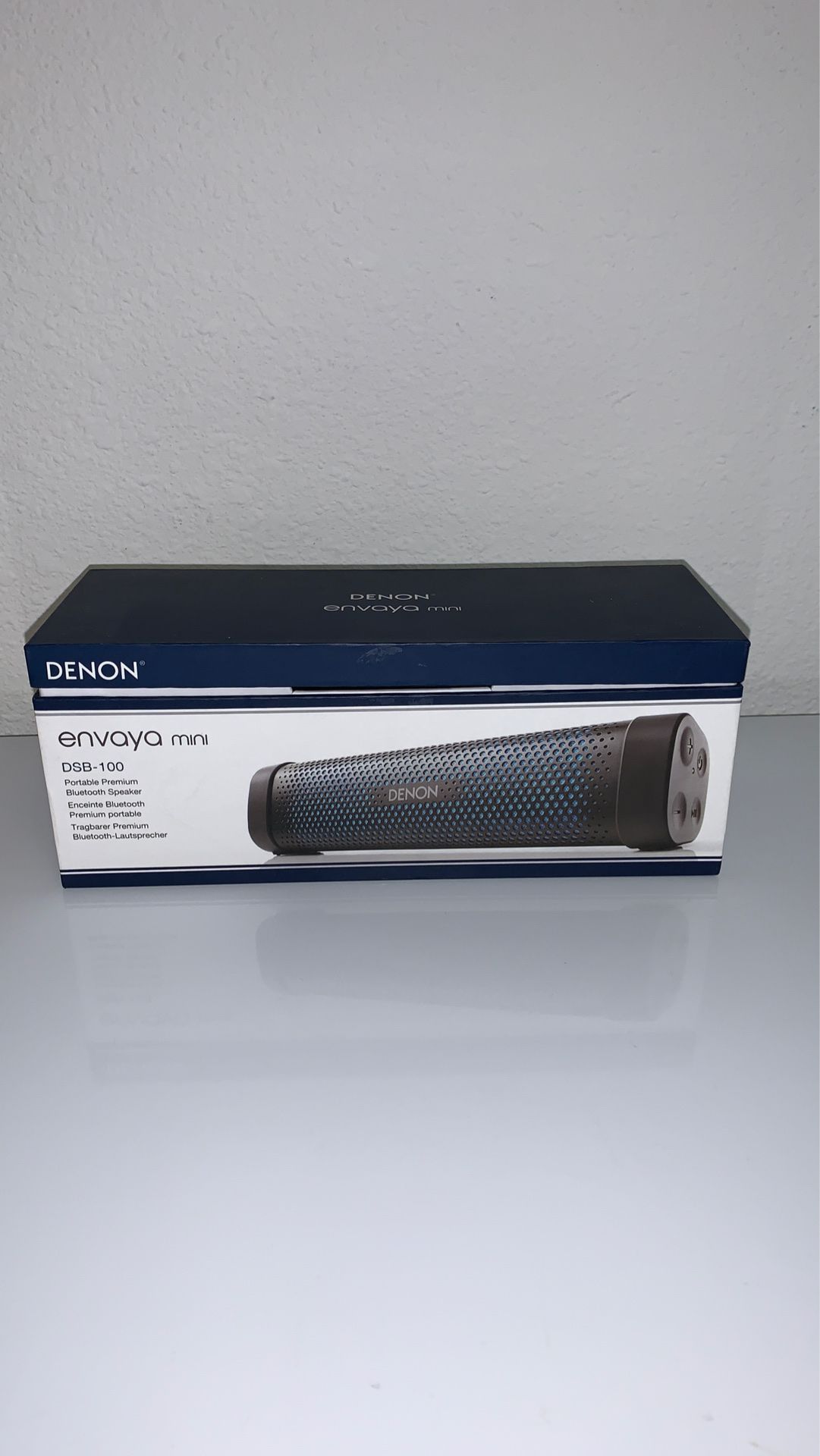 Denon Envaya Dsb 100 Bluetooth speaker