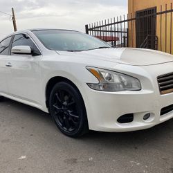 2012 nissan maxima