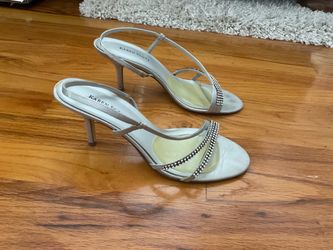 WOMEN’S SLIP ON 2 1/2 INCH  HEELS