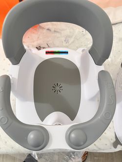New baby bath seat $20