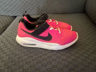 Nike girls size 2Y