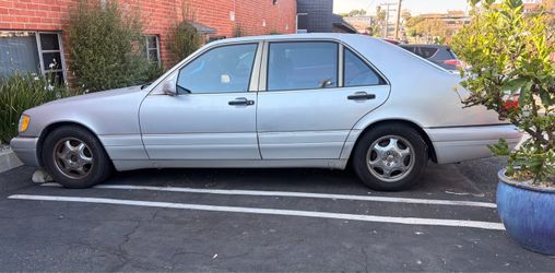 mercedes benz sedan