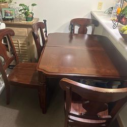 4 chair dining table