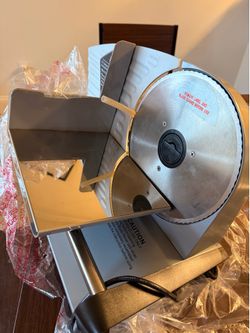 Electric meat slicer