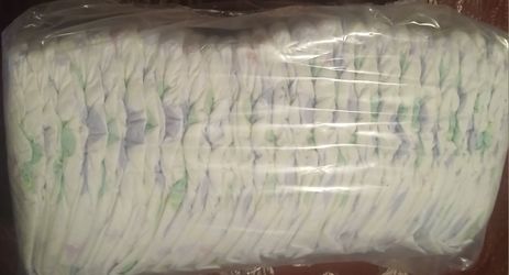 Off brand diapers size 2/ 25 pack