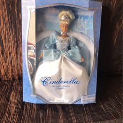 Jakks Pacific Cinderella Fairytale Doll NEW