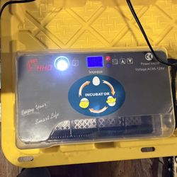 Tengo (2) Encubadoras Muy Buenas 