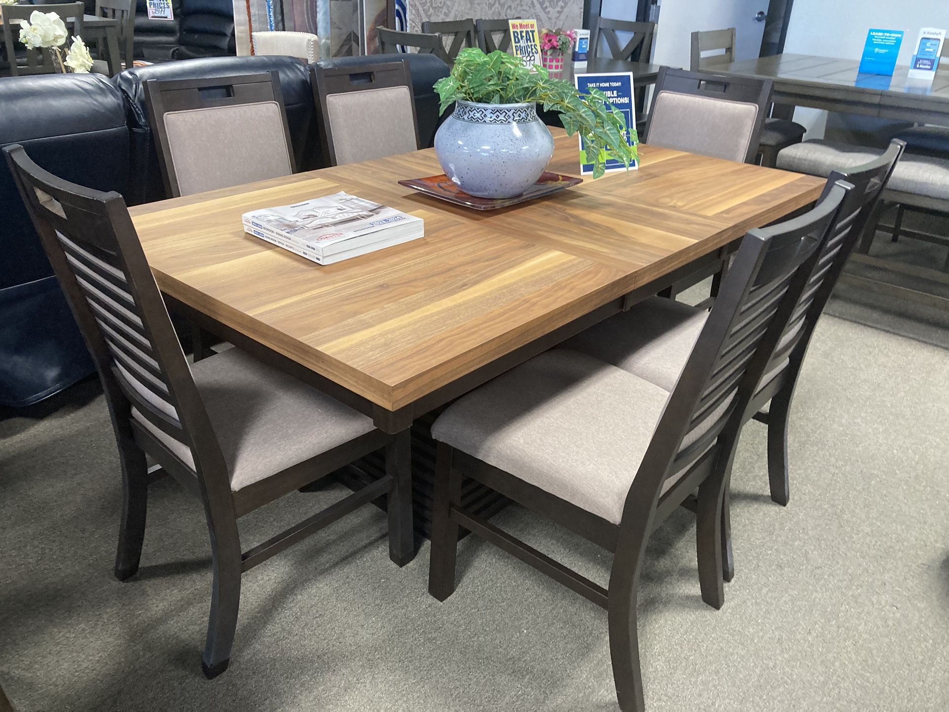 $1499 Dining Table 🤎