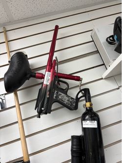 Piranha paintball gun