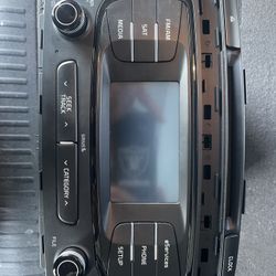 2016 Kia Sorento Stereo