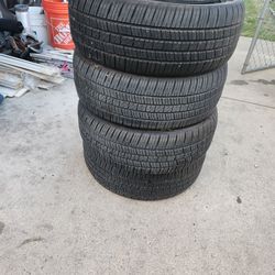 4 yantas  número 16 Hyundai