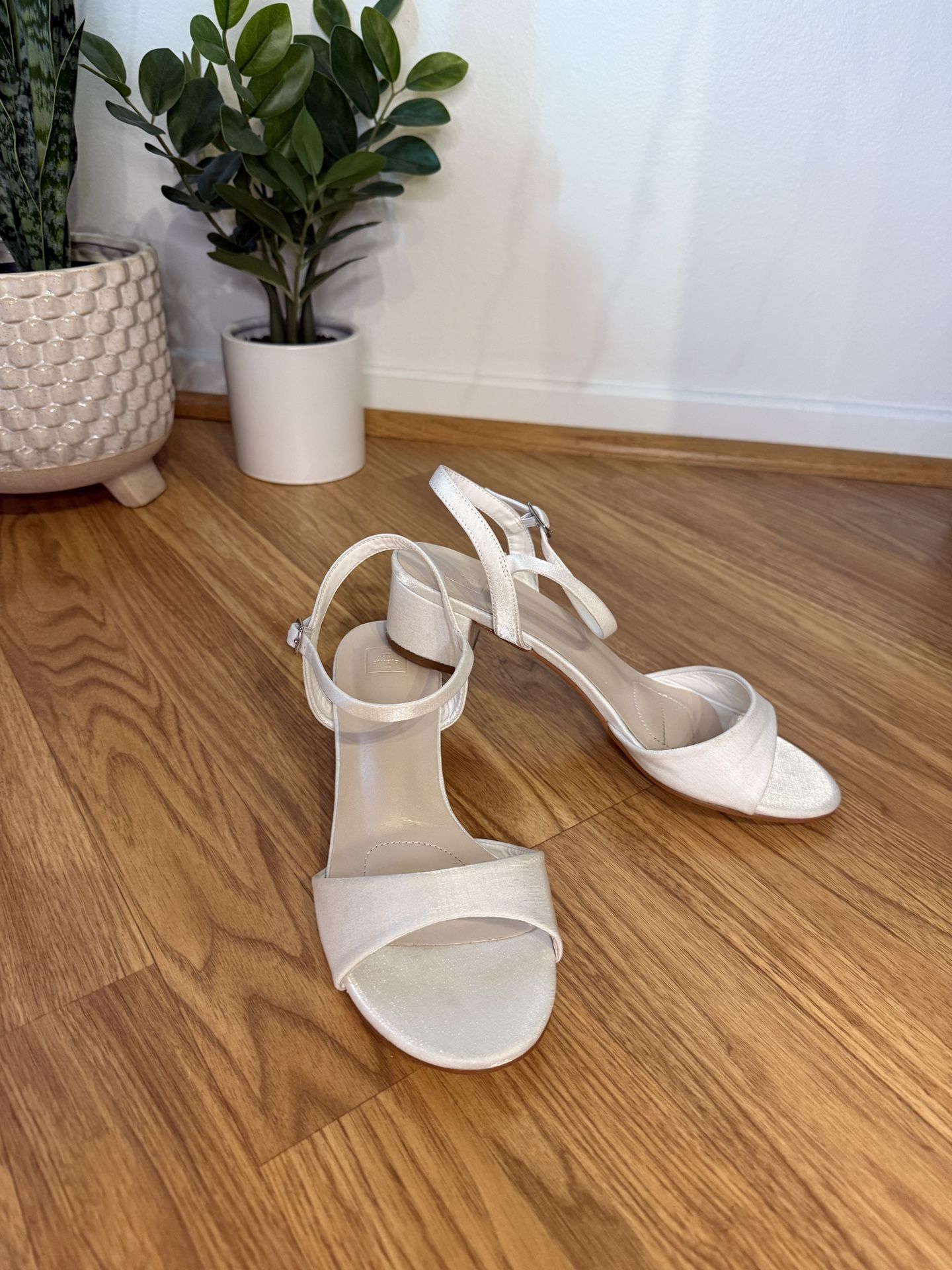 DB STUDIO 8.5 | Low Block Heeled Sandals, Soft White *Customized for Wedding* (Pacific Beach)