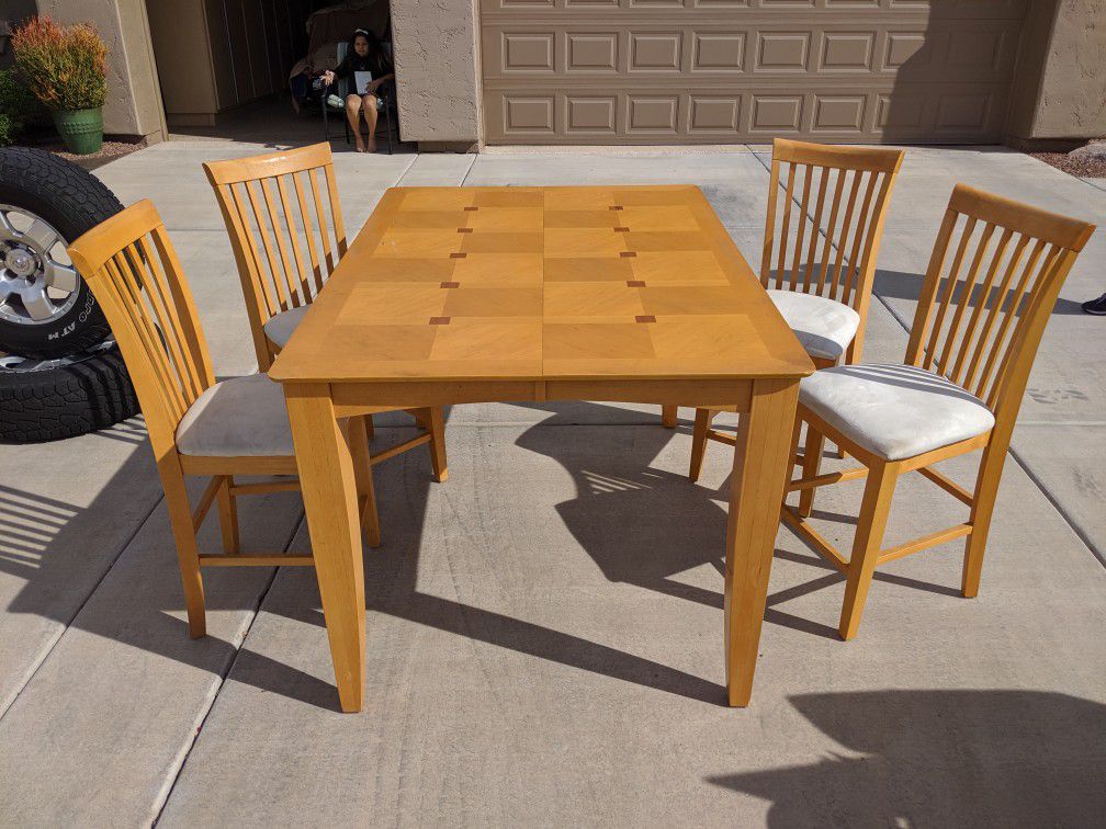 Dining or kitchen Pub Table and 4 chairs with extra leaf