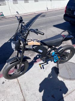 Black Electric Fat Tire Bike