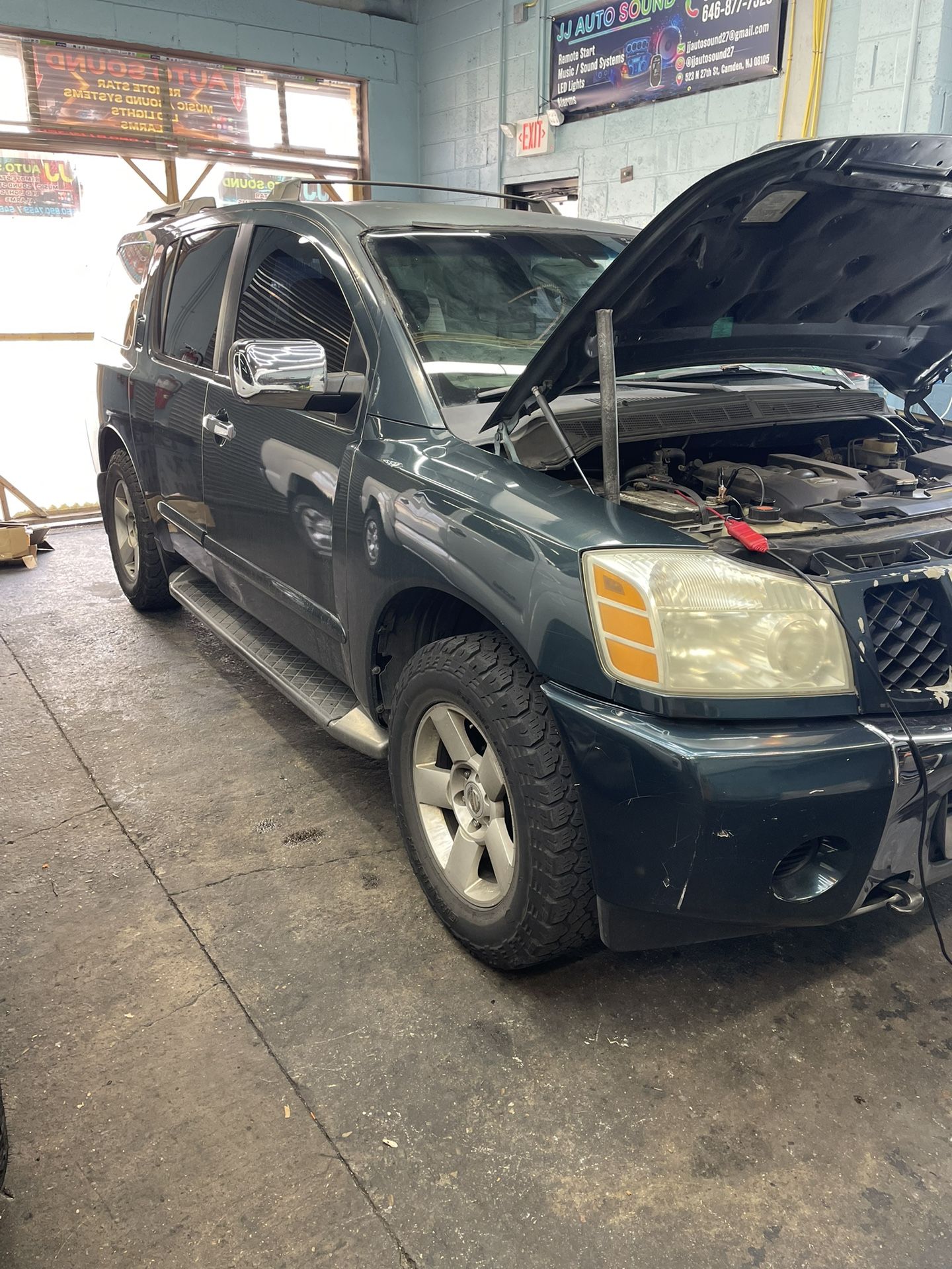 2004 Nissan Armada