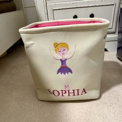 Personalized canvas storage bin