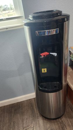 Water cooler