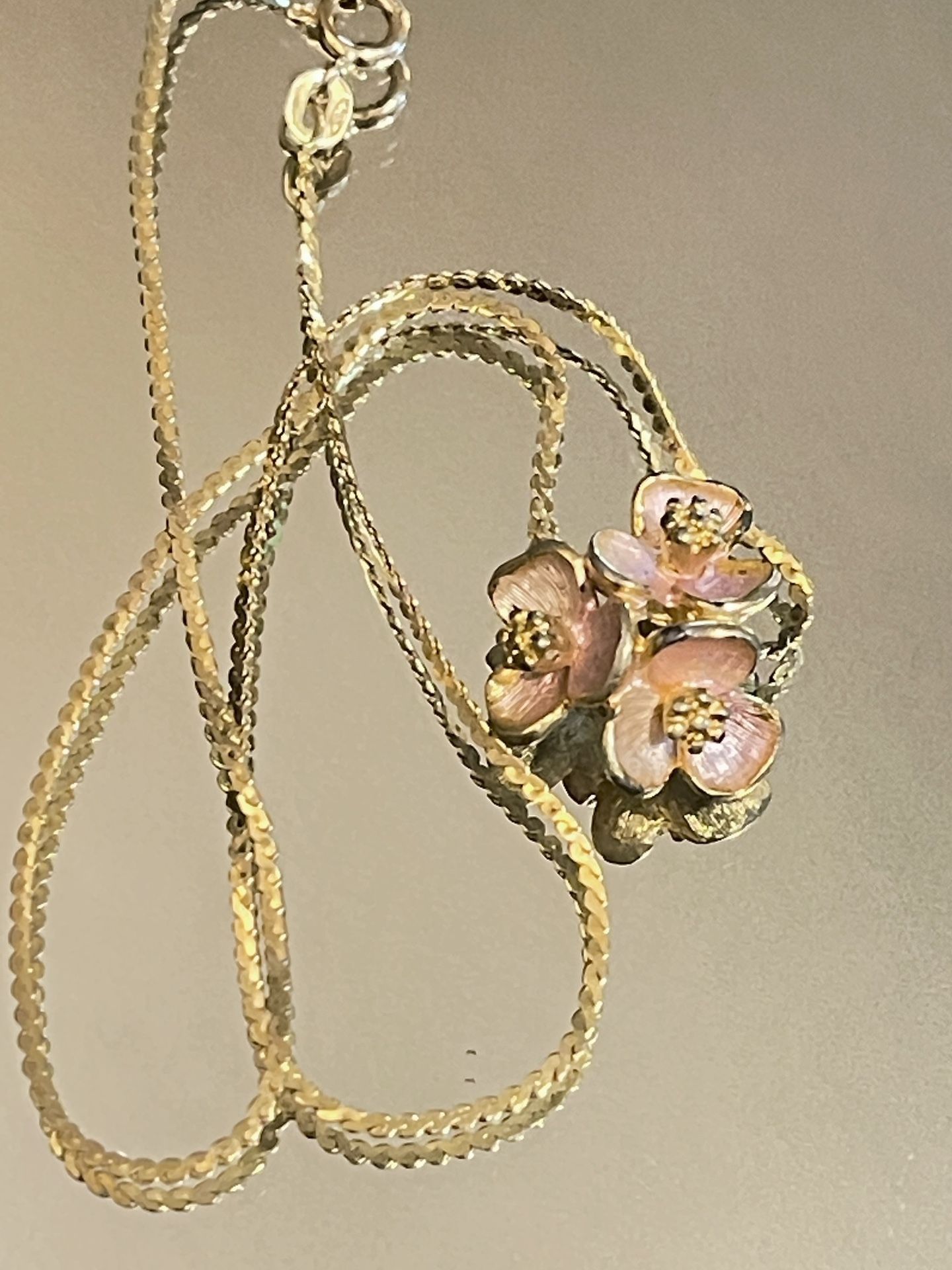 14KT GOLD 14” 2mm CHAIN w/NC Dogwood Charm