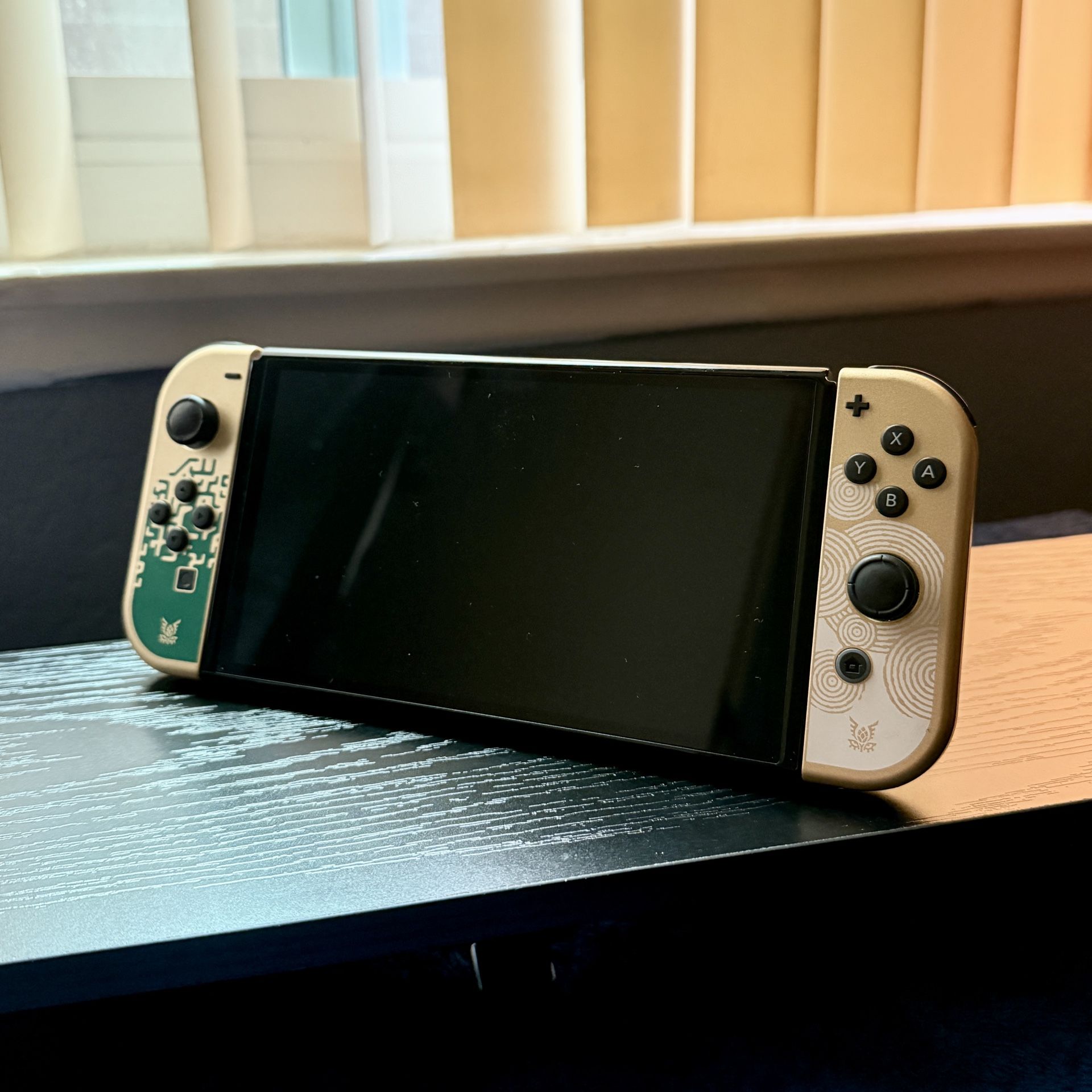 Nintendo Switch OLED | Zelda Edition