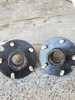 Shorty hubs for trailer