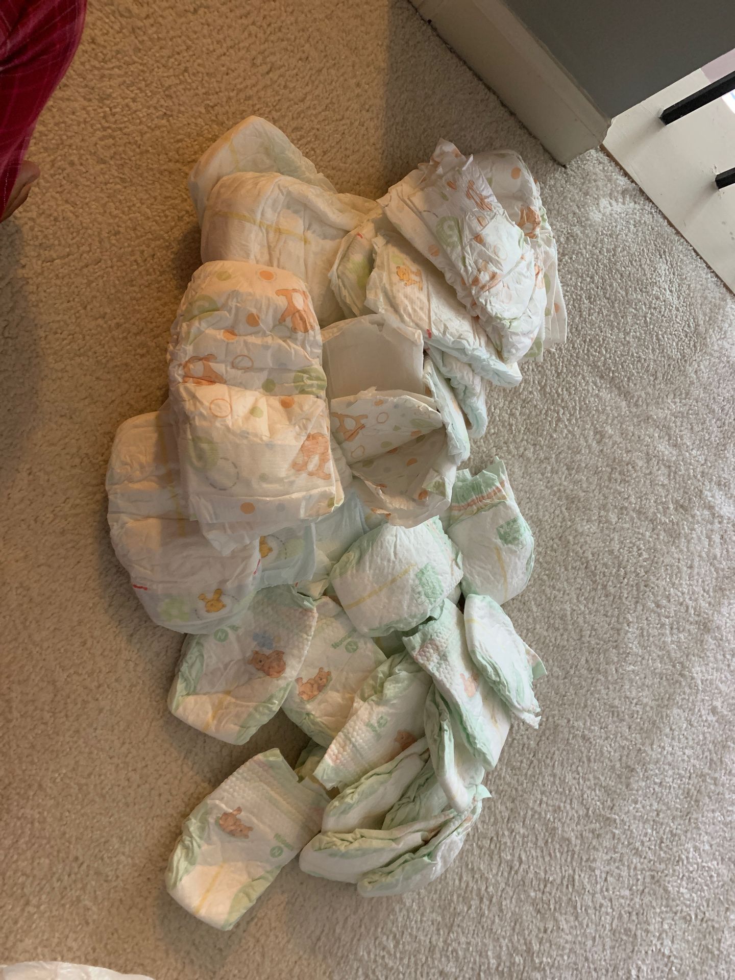 Newborn Huggies diapers! Selling whole bag for $5