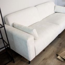 BEAUTIFUL COUCH, SOFA, LIKE NEW  74’