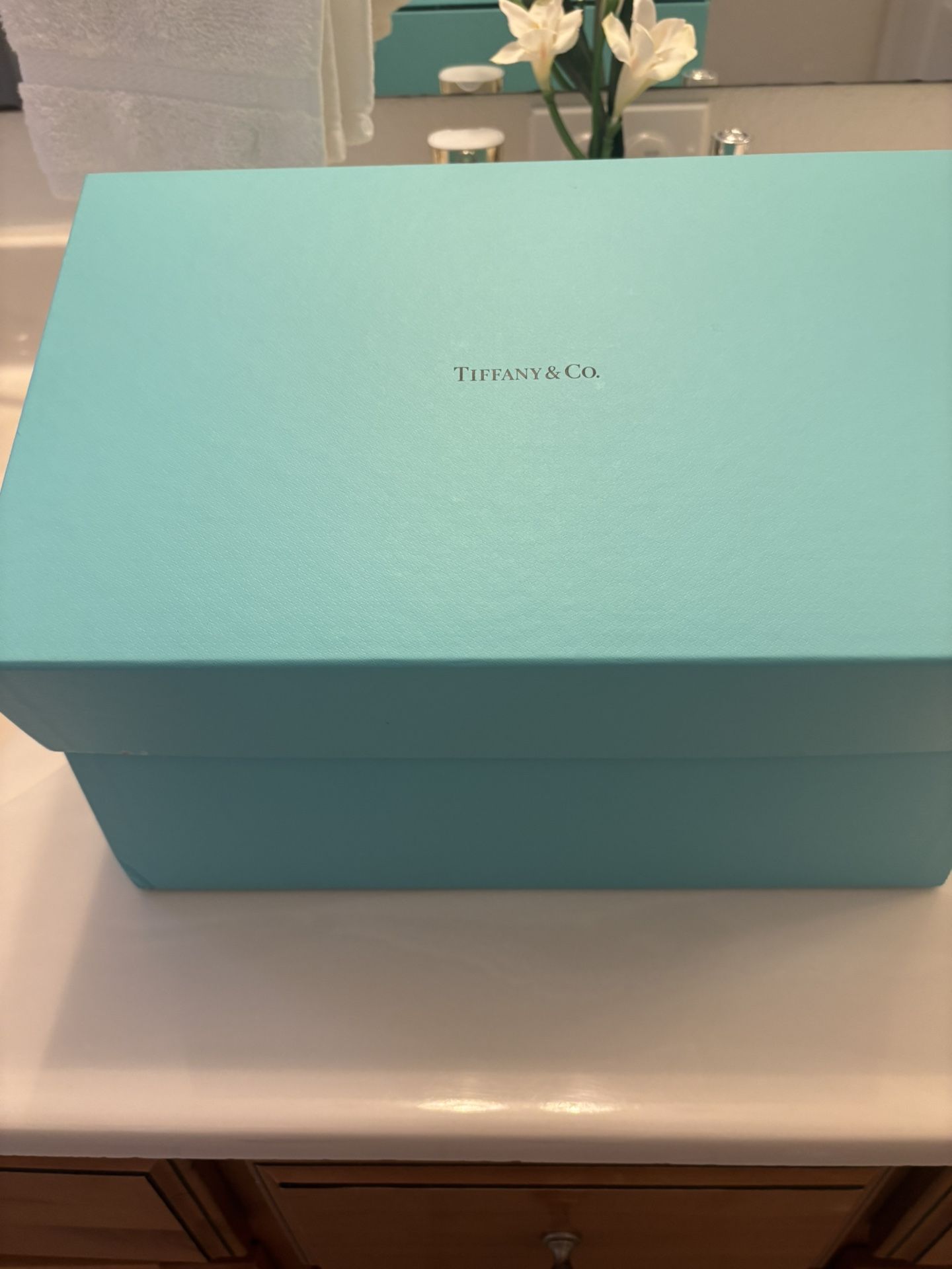 Box Tiffany Co.13 x8-5 Inches