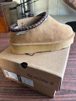 Bearpaw size 2 girls shoes