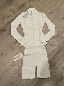 White Lululemon define jacket set w/ shorts